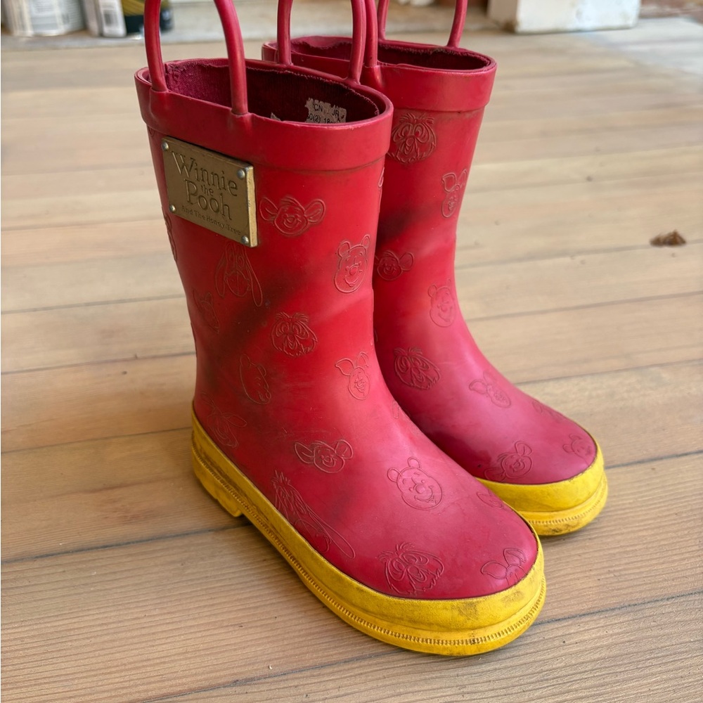 Red Winnie the Pooh and the Honey Tree Rain Boots, Size 10 Kids